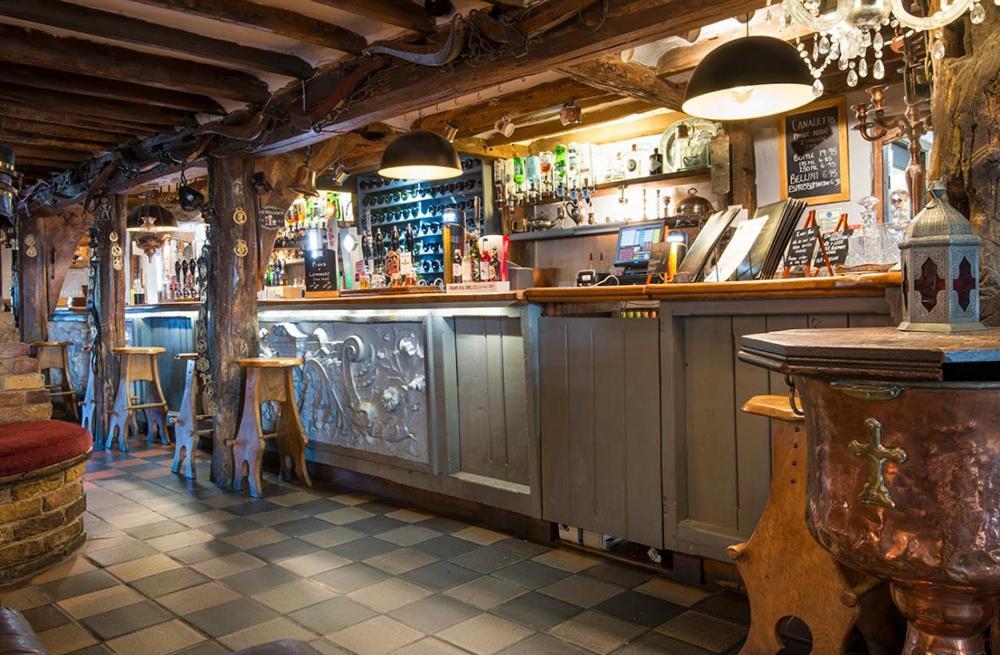 The King William IV Hotel Heydon  Luaran gambar